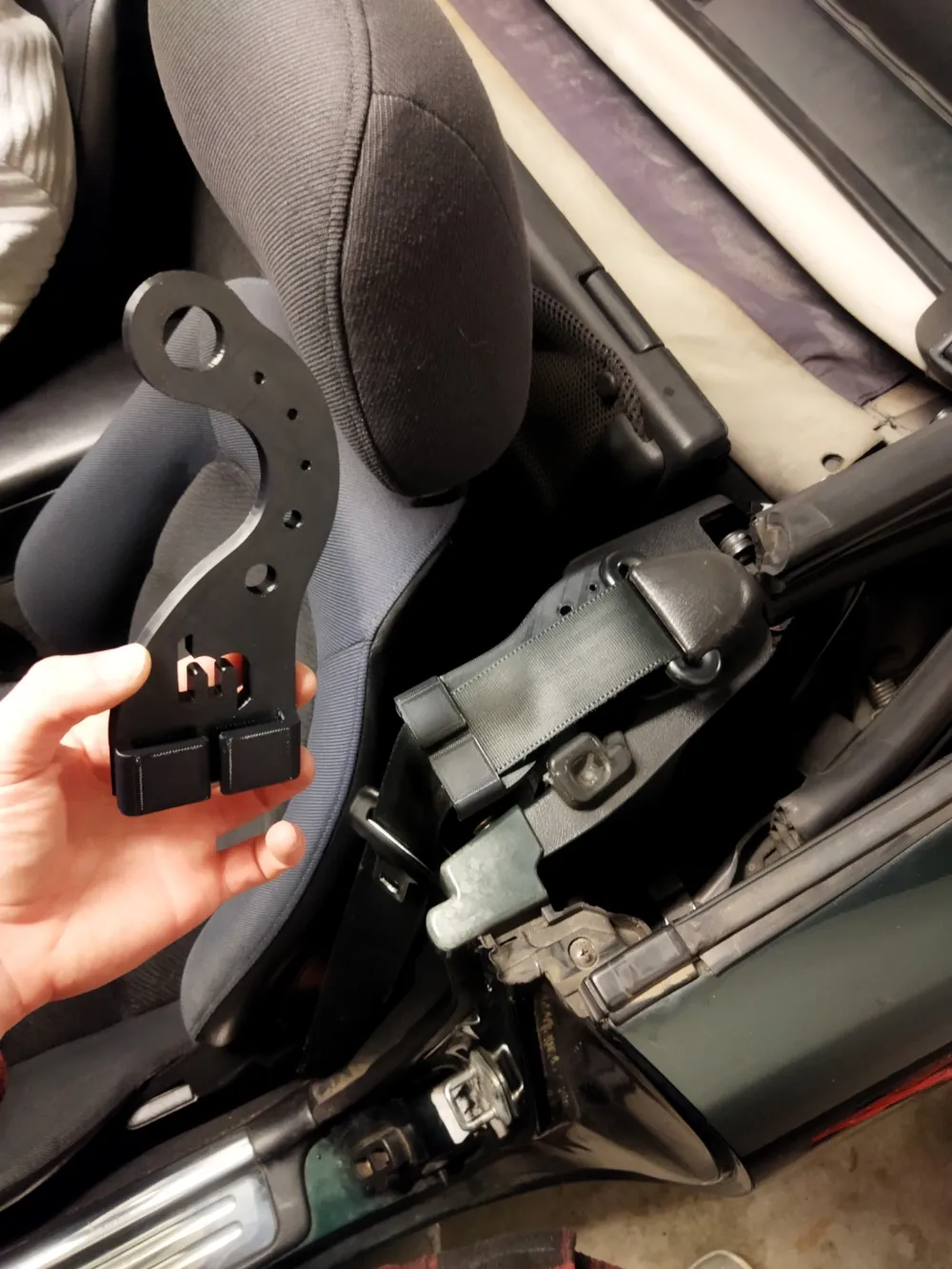 Mazda MX5/Miata NA & NB Seat Belt Extenders by AP Engineering