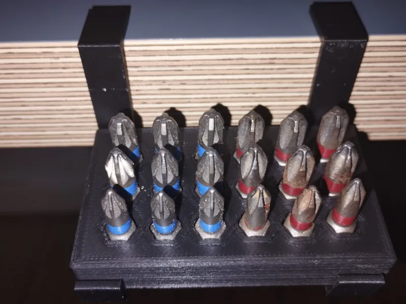 Bit holder