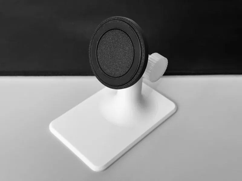 Minimalist MagSafe adjustable iPhone stand