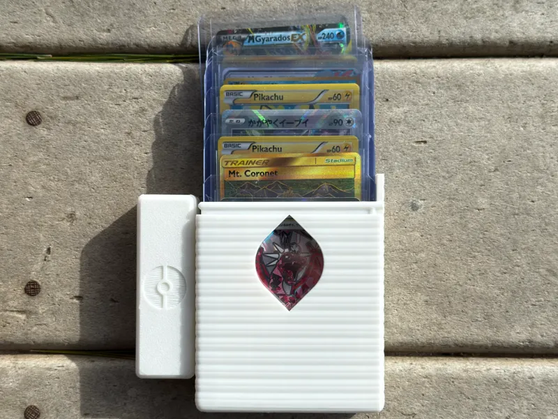 Toploader Pocket Case With Peekaboo Window