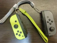 Dragonne Joy-Con avec accès LED et bouton de synchronisation — photo 1