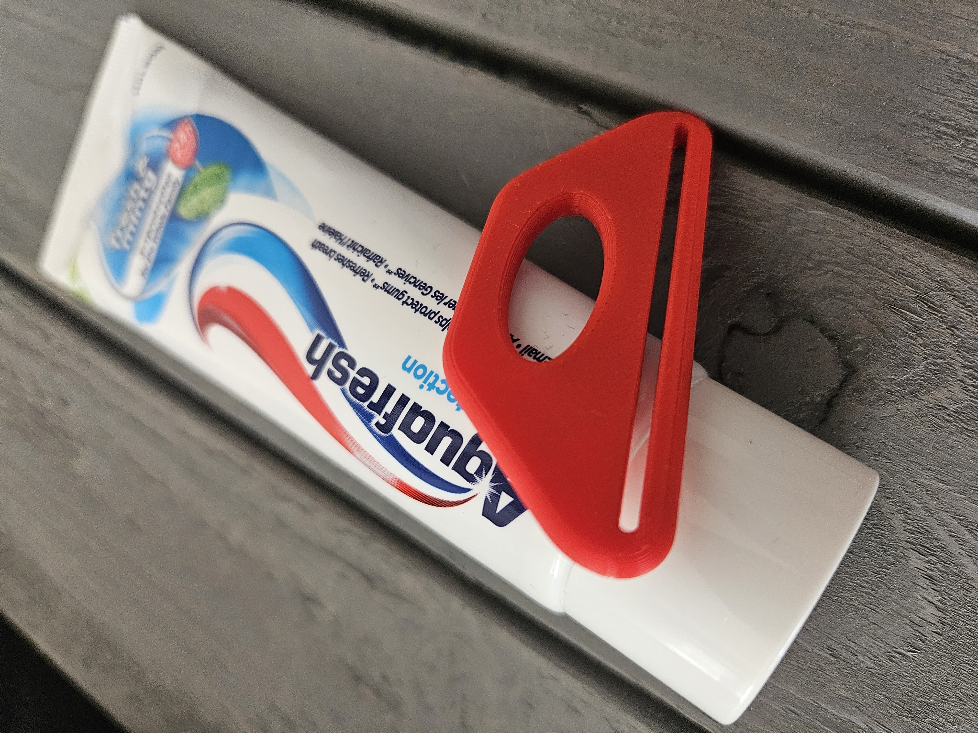 Miniatura 1 do modelo 3D Toothpaste squeezer