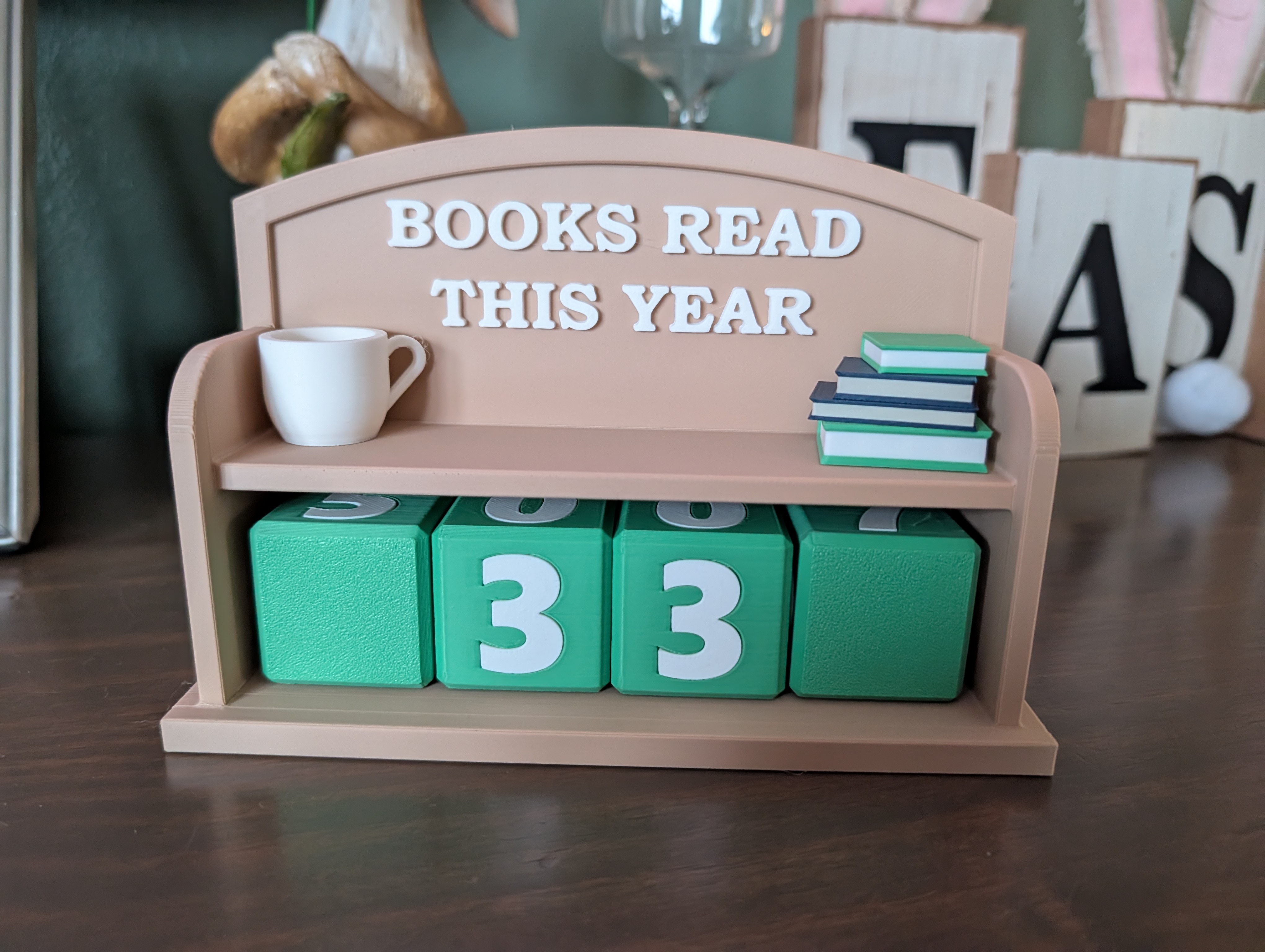 Miniatura 5 do modelo 3D Book Tracker with Dice