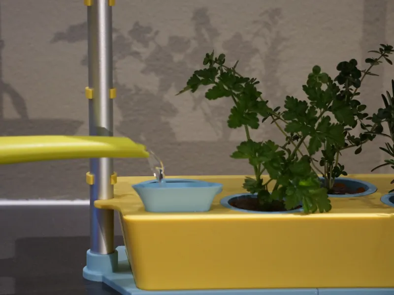 Hydrophonics kitchen farm