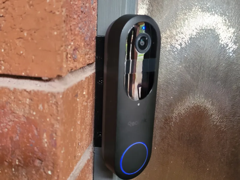 Reolink wireless doorbell 2K external corner mount