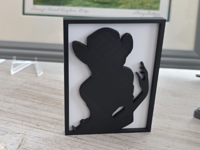 Straw Hat Pirates Nico Robin silhouette display