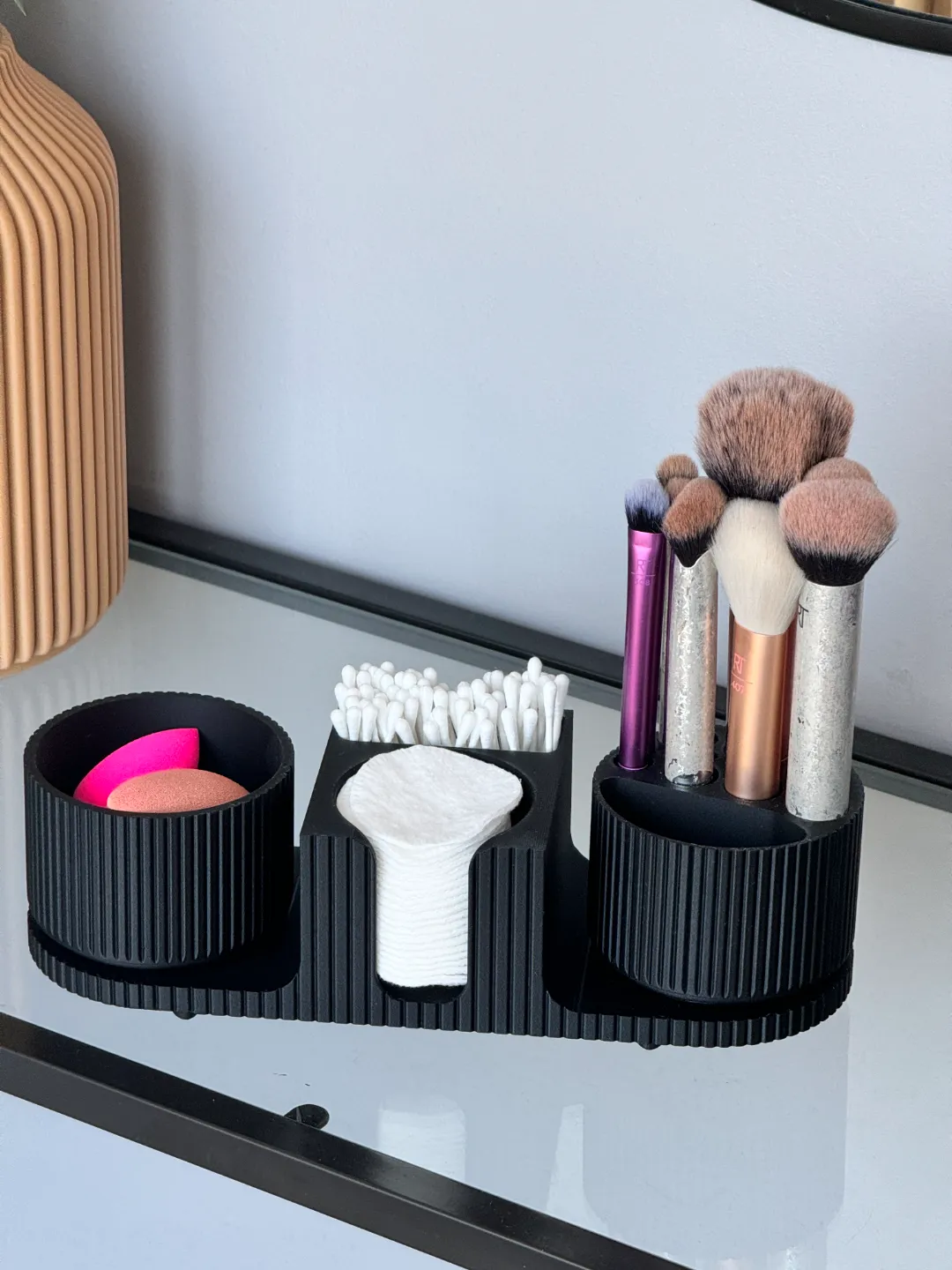 Spinning Makeup Organizer view 3