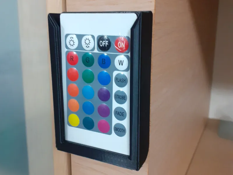 PORTA TELECOMANDO RGB 52X85