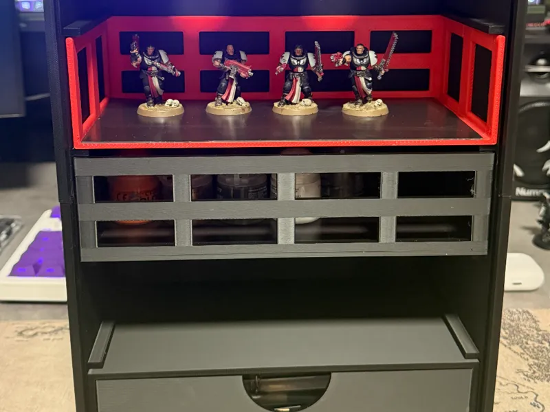 Miniature carry box
