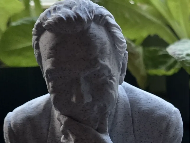 Erich Kästner Büste