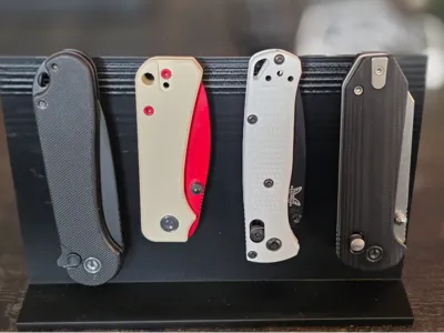 Knife Display stand, scalable for more/less knifes