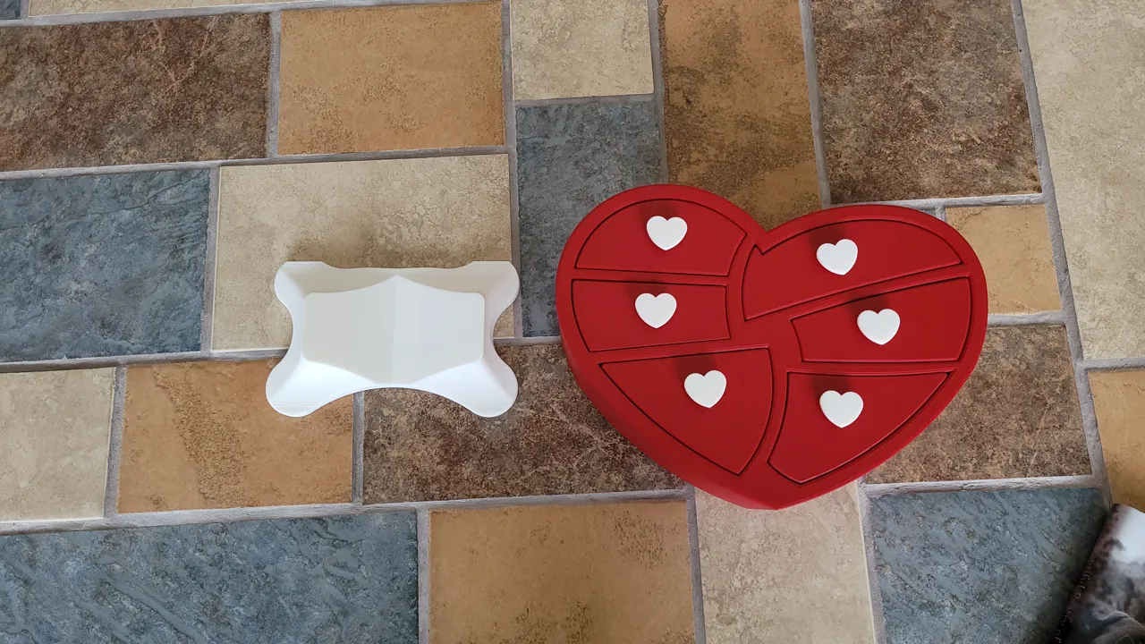 Wonky Valentine Heart Jewelry Box (Multi-Drawer) view 4