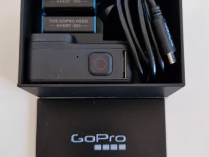 GoPro case. 2 batteries, USB cable, mounts