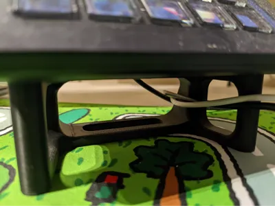 StreamDock Holder + Cable Passthrough