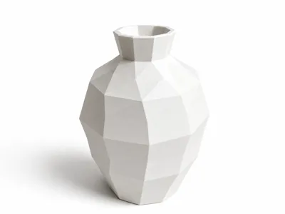 Sora Facet Vase – Geometric Design