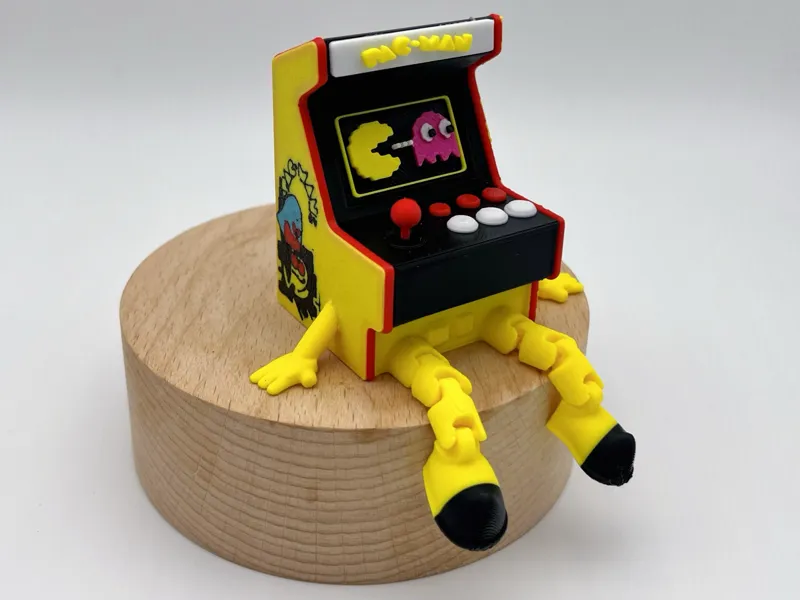Pac-man Arcade Buddy with flexi legs