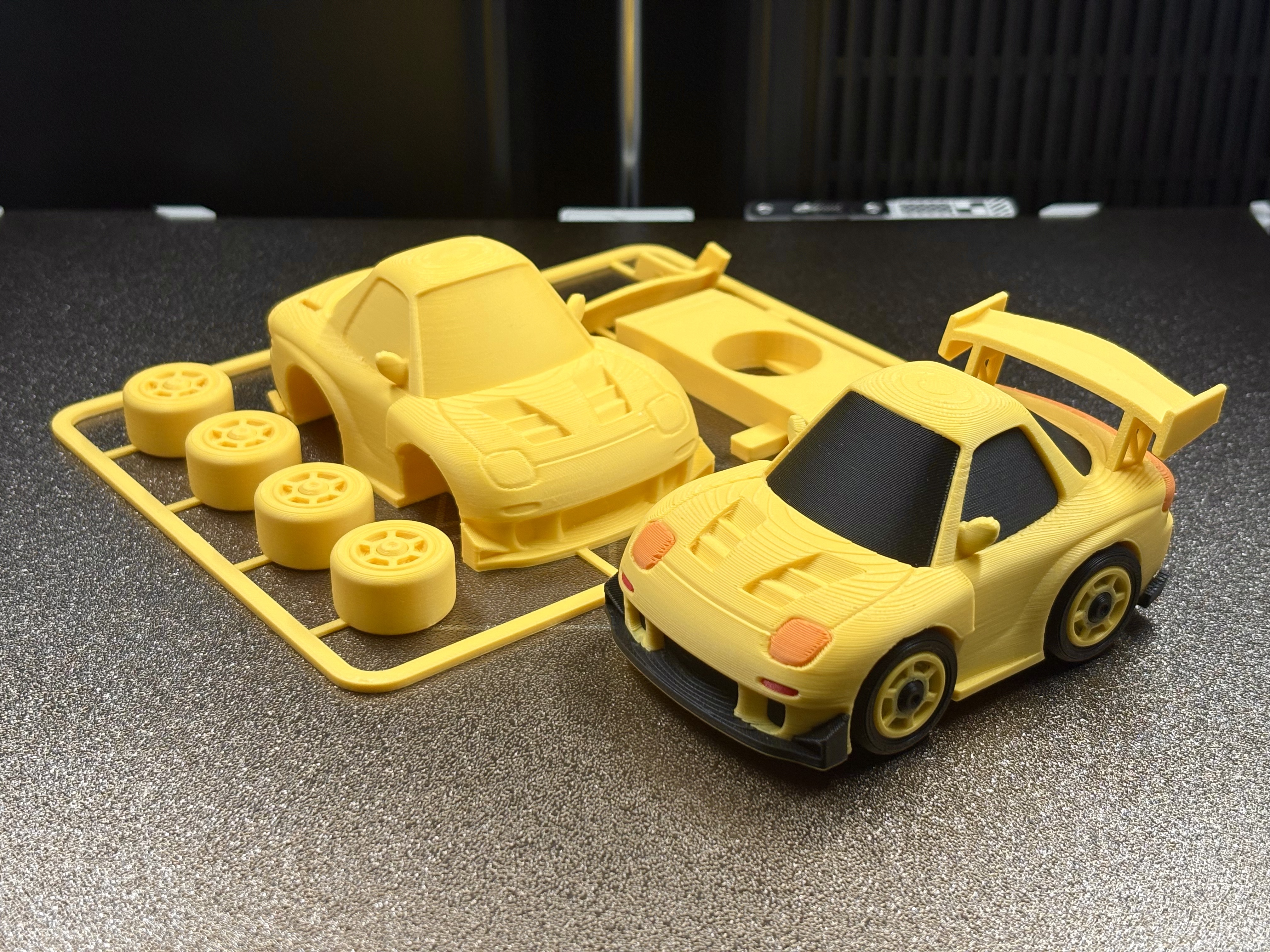 Miniatura 4 do modelo 3D 迷你玩具车：马自达RX7