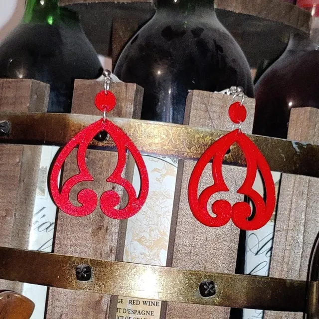 INVERTED HEART EARRINGS // PENDIENTES CORAZON INVERTIDO