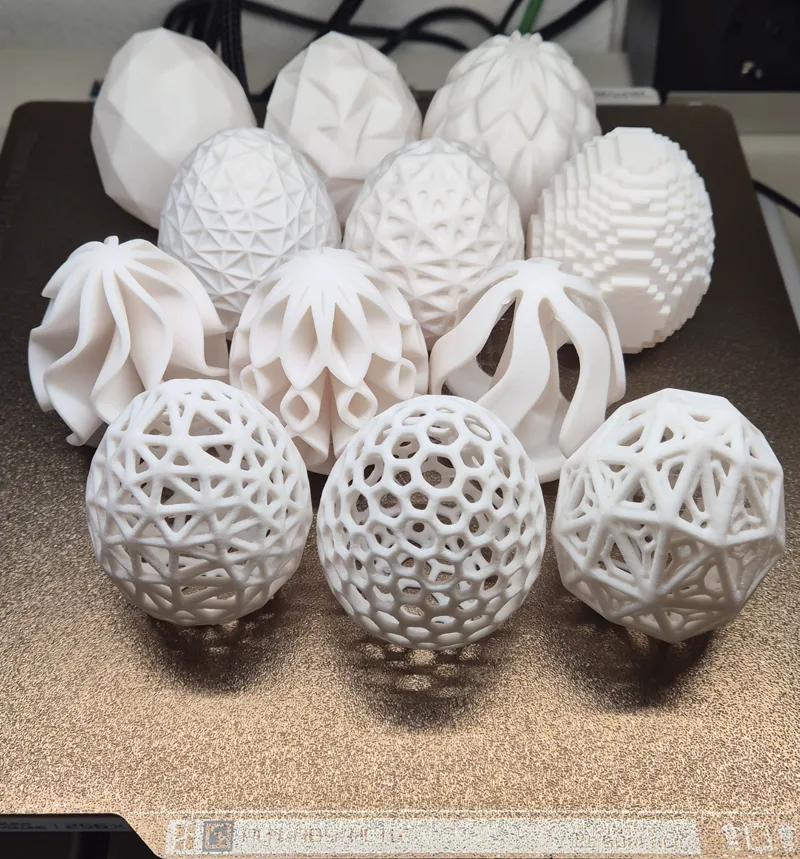 12 Easter Egg decoration collection 