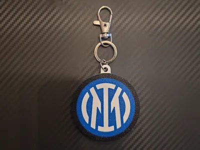 Inter Logo Keychain + customizable back 