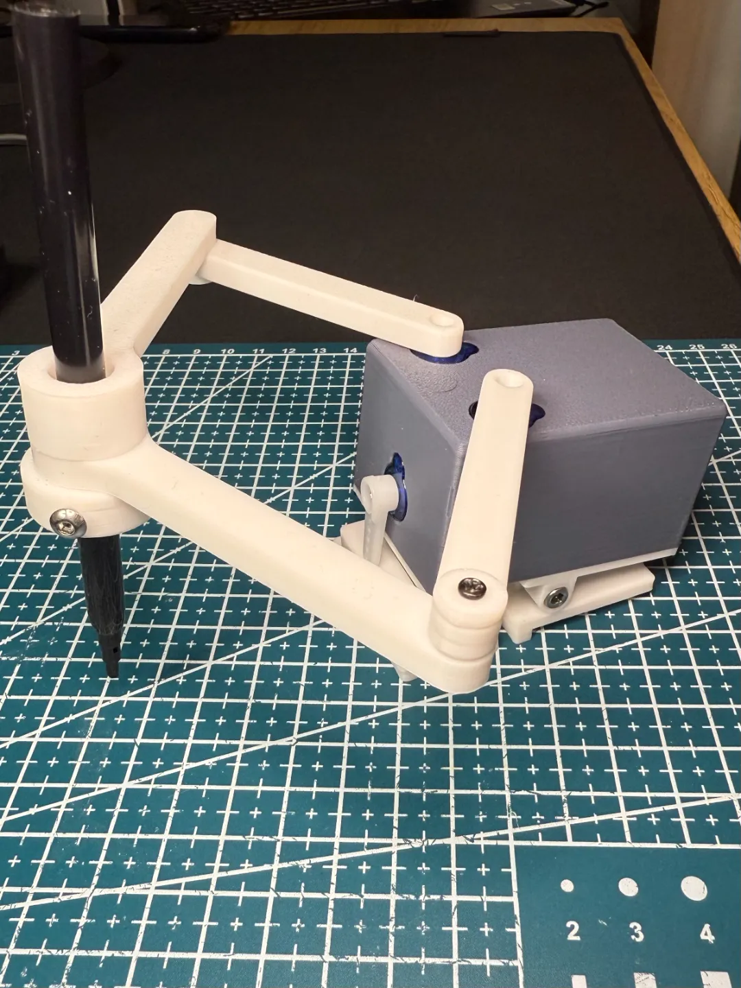 Scara 2D Drawing Robot - ESP32 five-bar link view 2