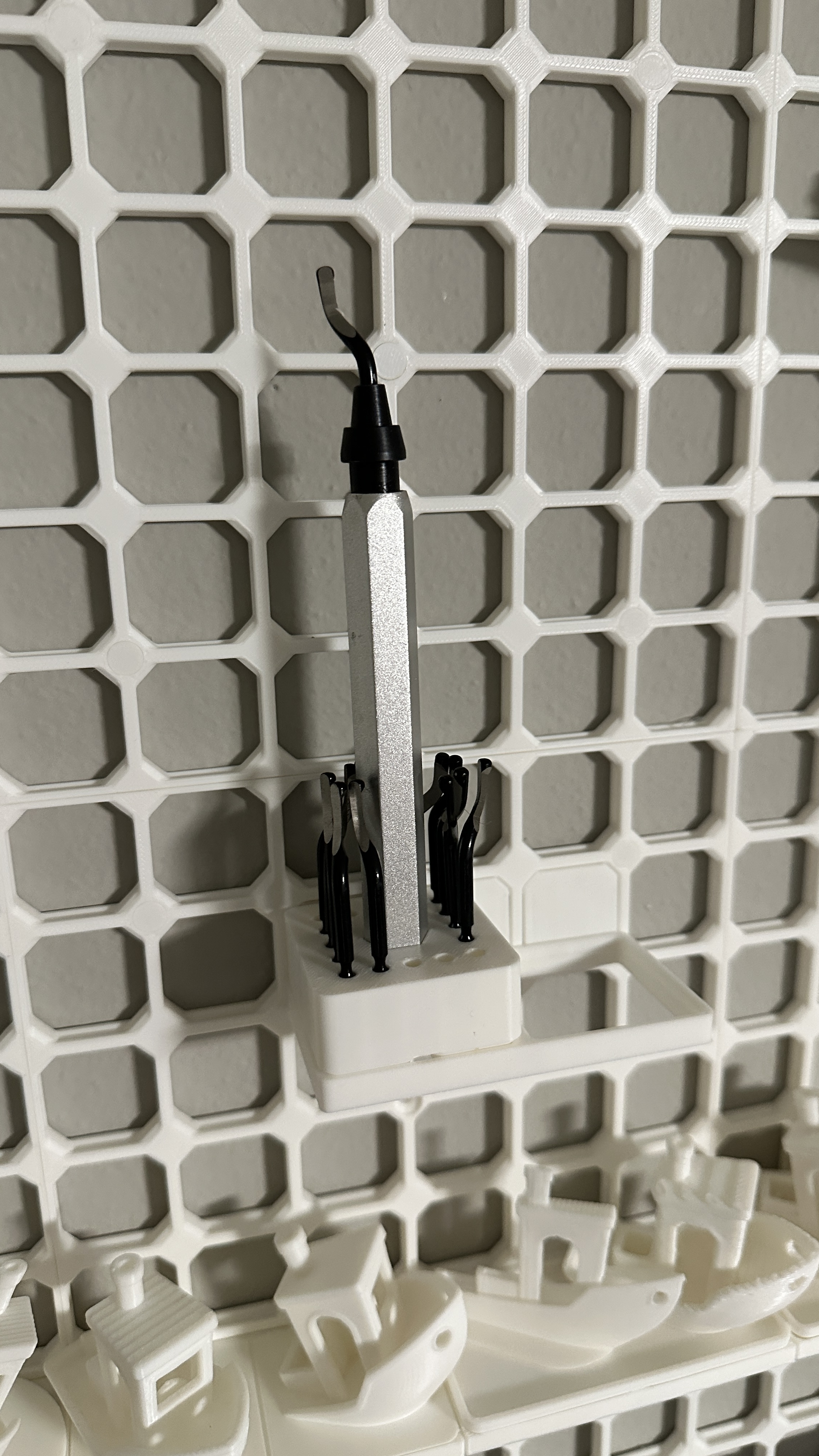 Miniatura 2 do modelo 3D Gridfinity 1x1 Deburring Tool Holder