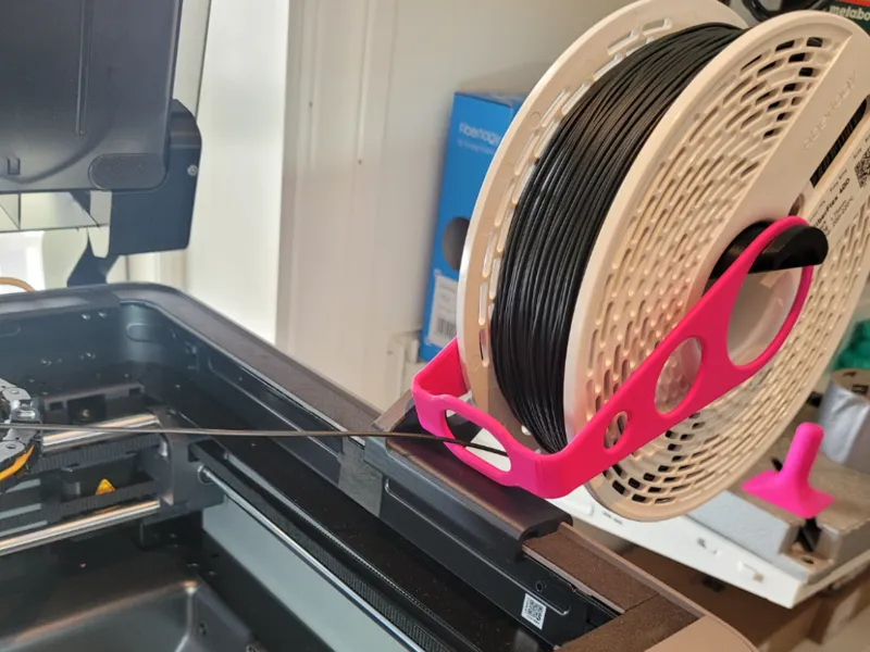 Filament guide for TPU direct feed