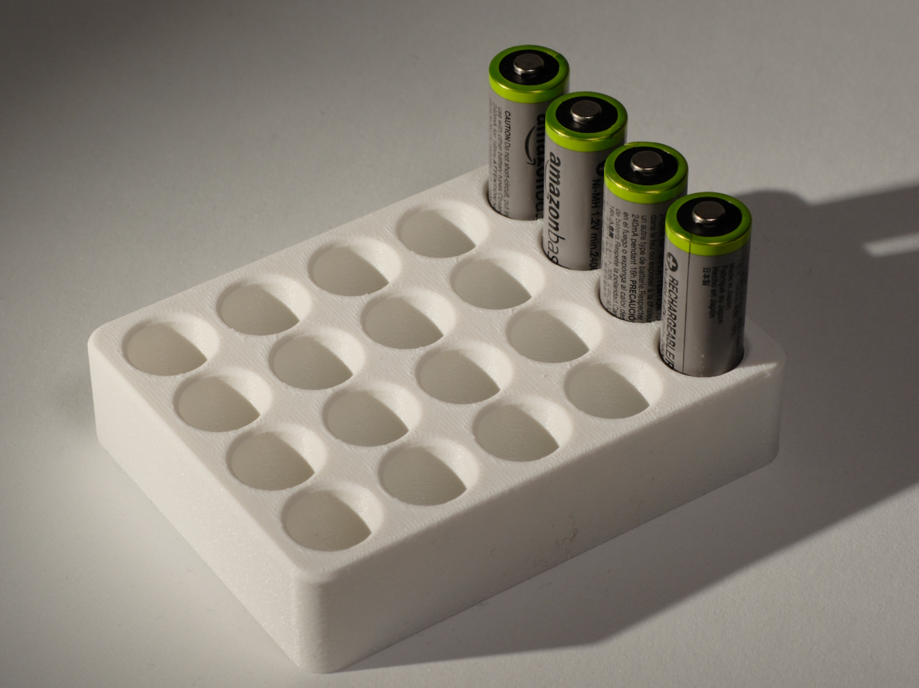Simple AA Battery Holder (4x5 grid)