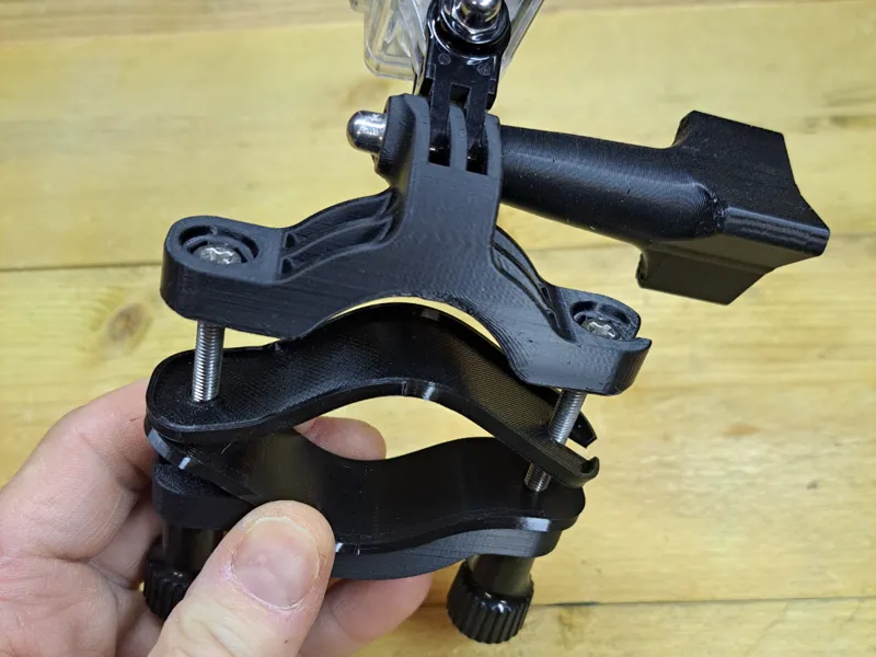 gopro collier fixation