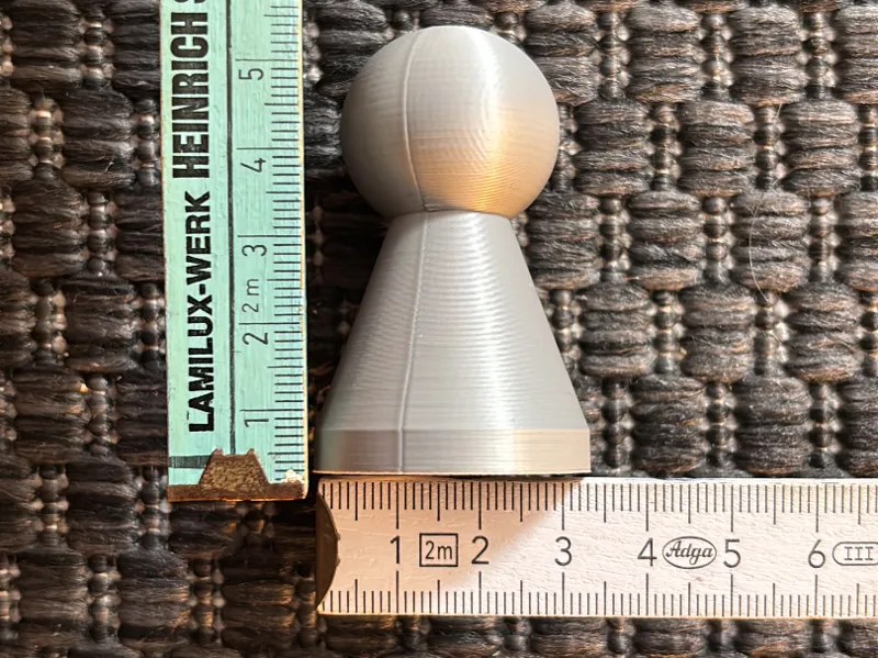 Große Spielfigur (z.B. Mensch ärgere dich nicht)
