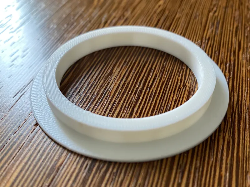 Solution for wedged filament roll