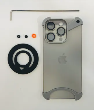 iPhone 15 Pro minimalist bumper case