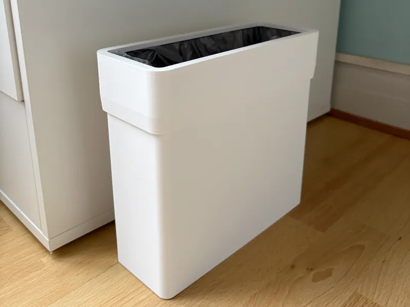 Customizable Trash Bin with Bag-Hiding Liner Ring