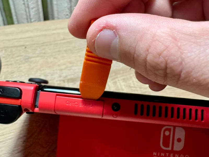 Nintendo Switch Cardridge Opener