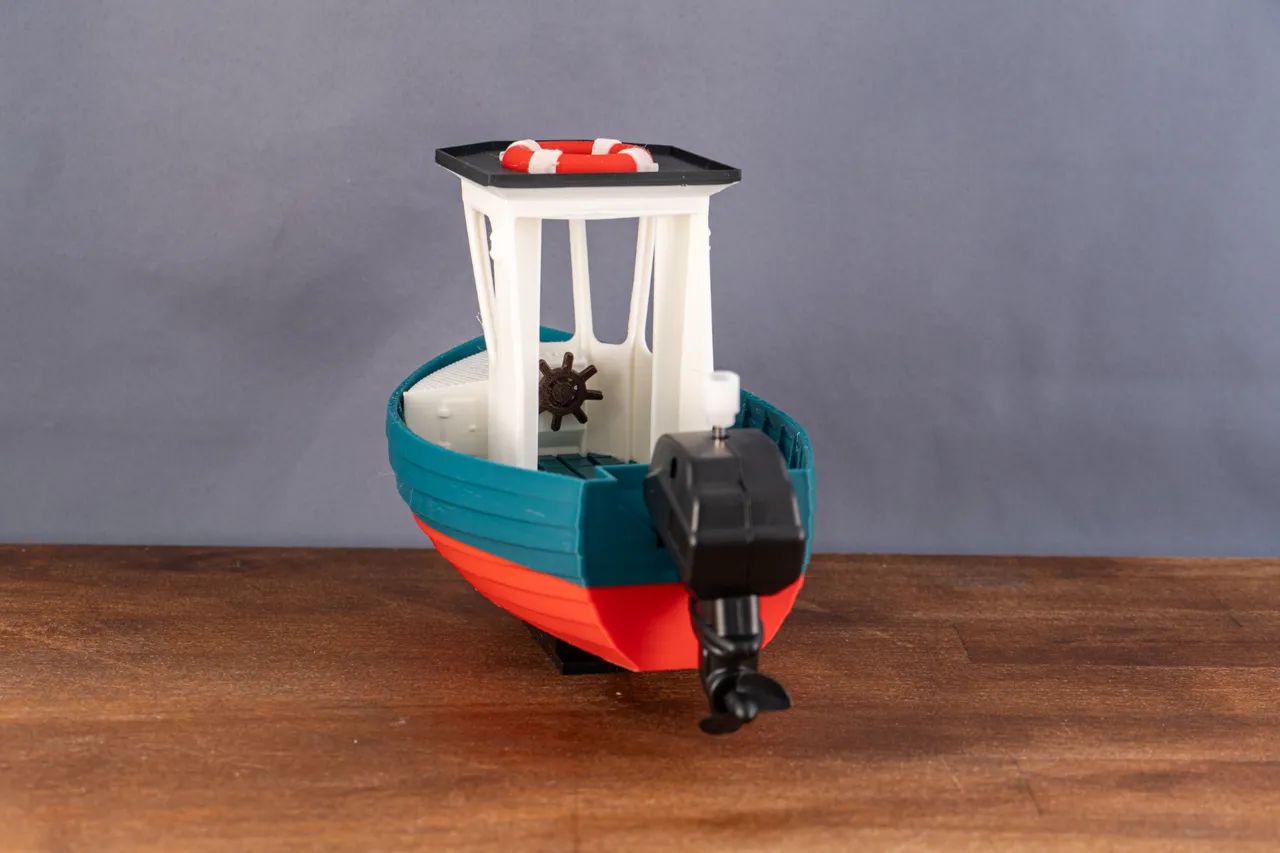 Boat Model 010 - The windup-motor boat view 4