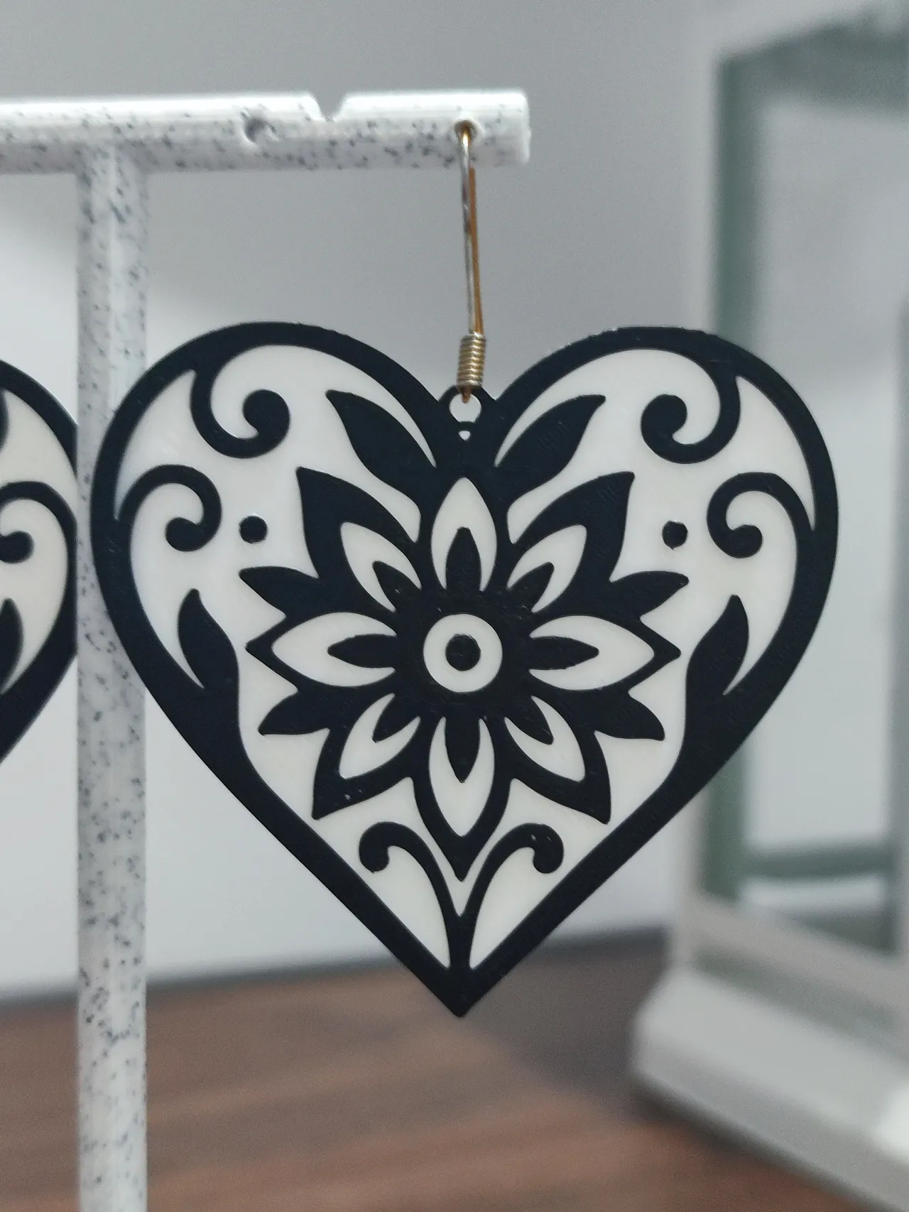 Aretes Corazón Amore Negro view 4