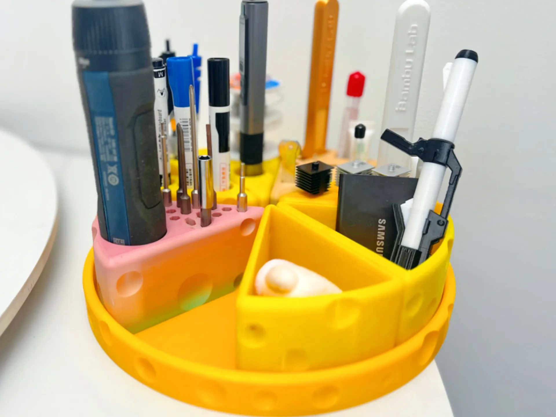 Miniatura 1 do modelo 3D 桌面奶酪块收纳集合盘