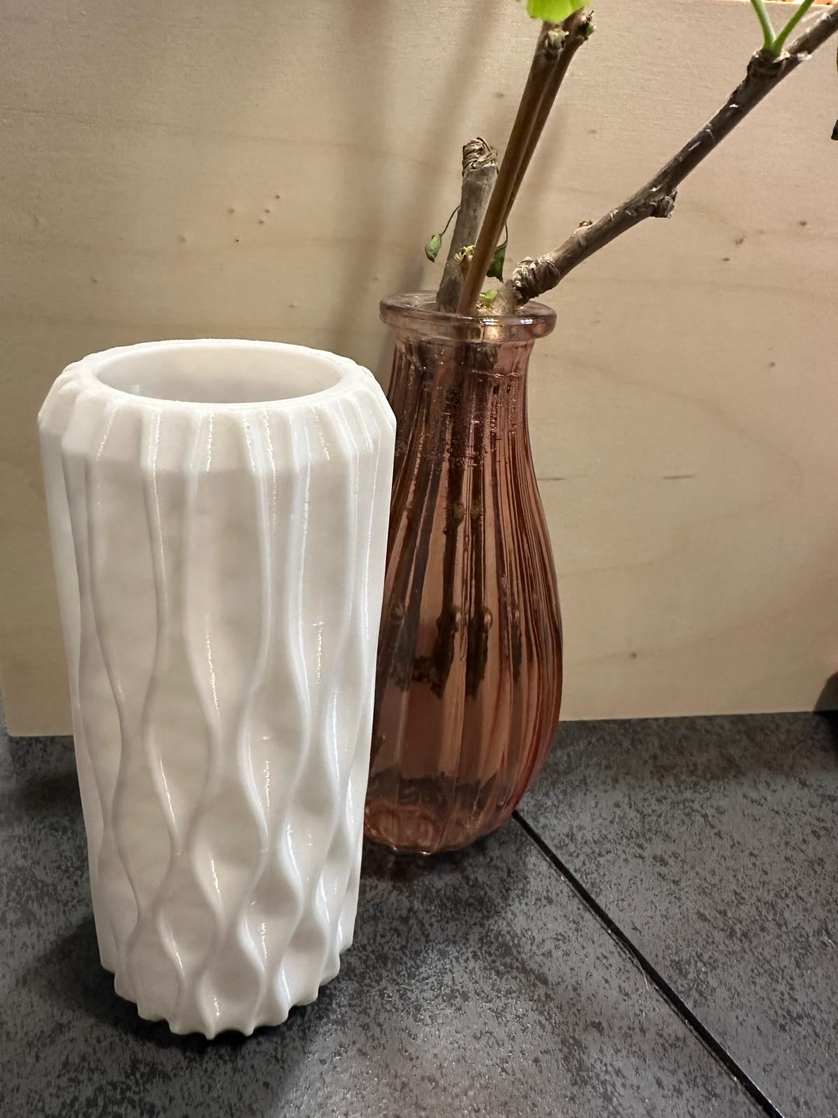 Miniatura 4 do modelo 3D WaveVase