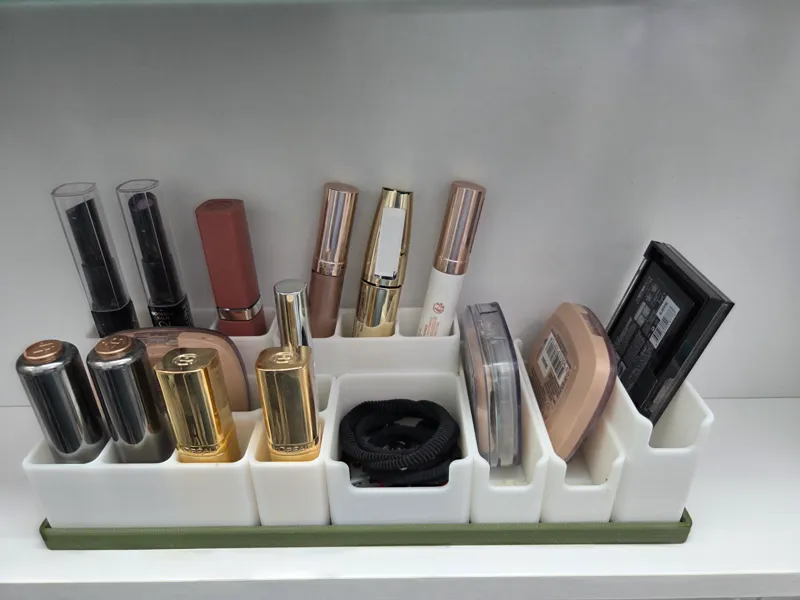 Moduva - Modular Makeup Organizer