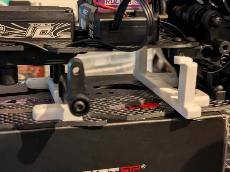 Shorty lipo holder - Front - Sakura D6 GA