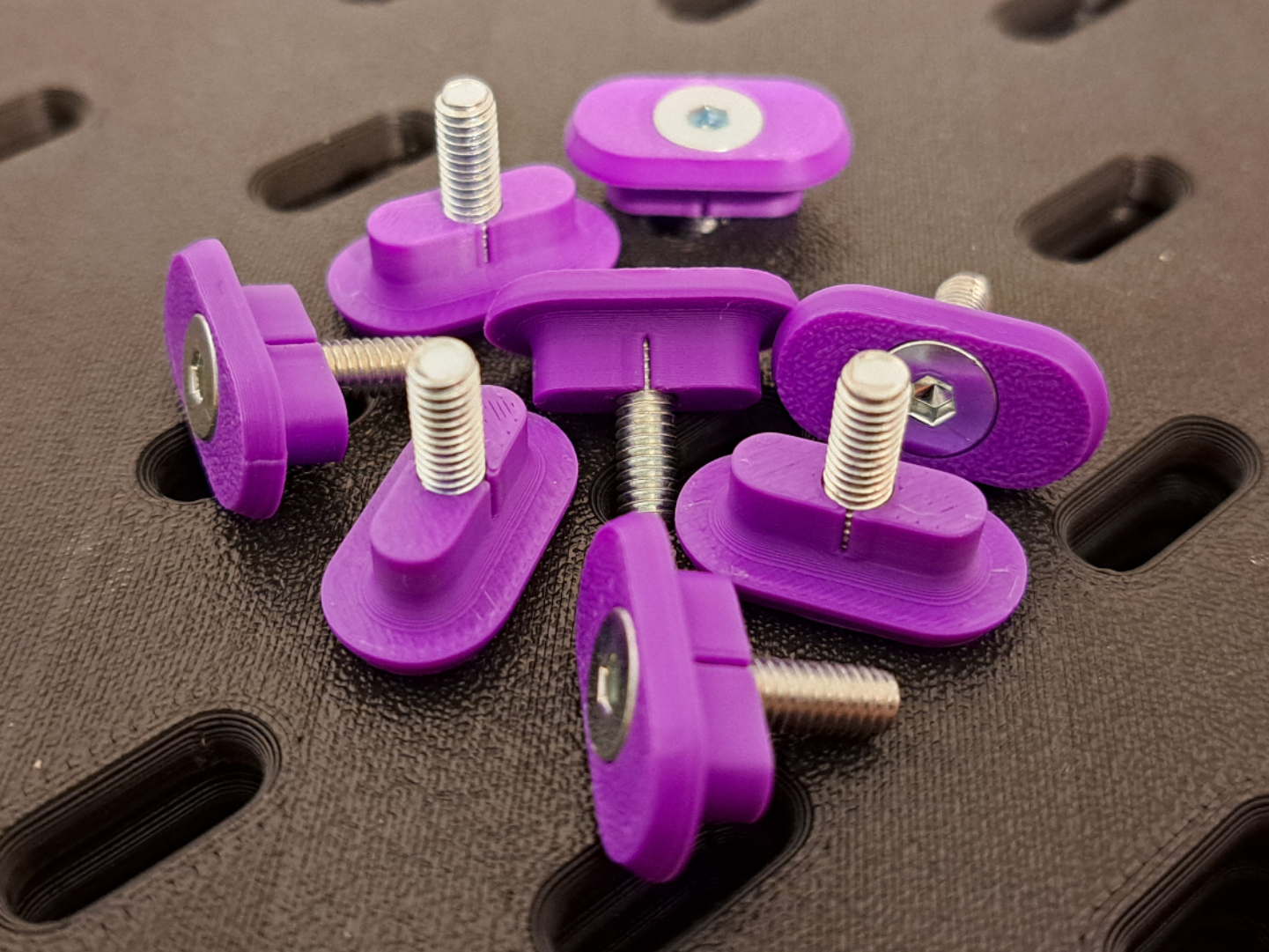 Low Profile Skadis Mounting - 1
