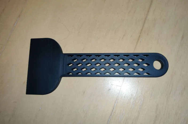 Bed scraper tool