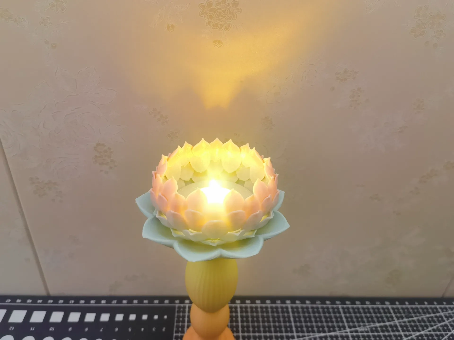 Miniatura 4 do modelo 3D 莲花夜灯