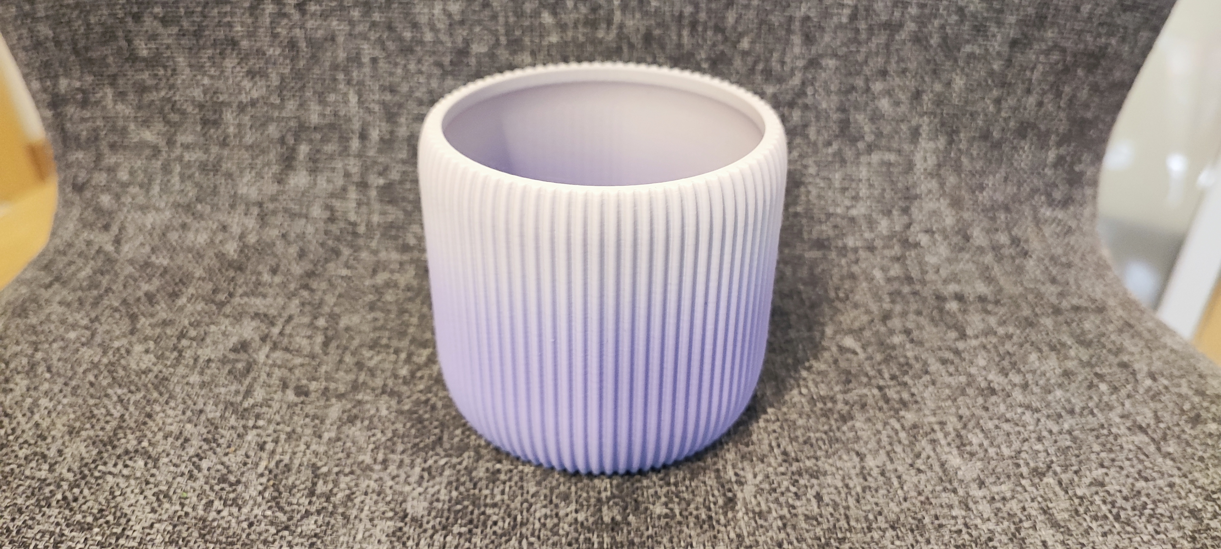 Miniatura 2 do modelo 3D Smart Planter Trio – Alignment & Drainage Tray