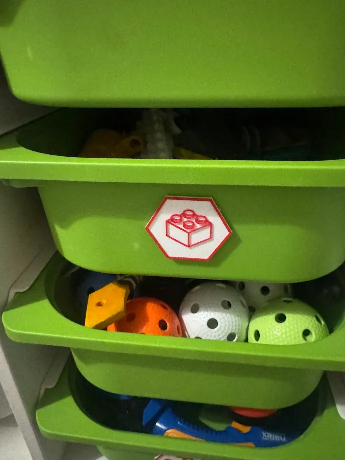 Toy box tag by Baxx - MakerWorld