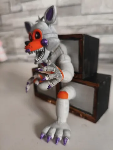 Figura decorativa: Figura de Lolbit de FNAF — vista de referencia 4