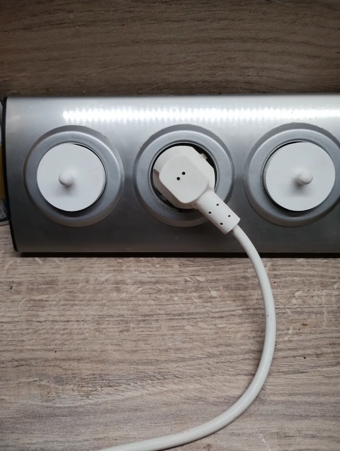 Cache prise électrique 240V EU