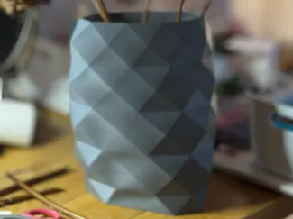 Eckige Vase