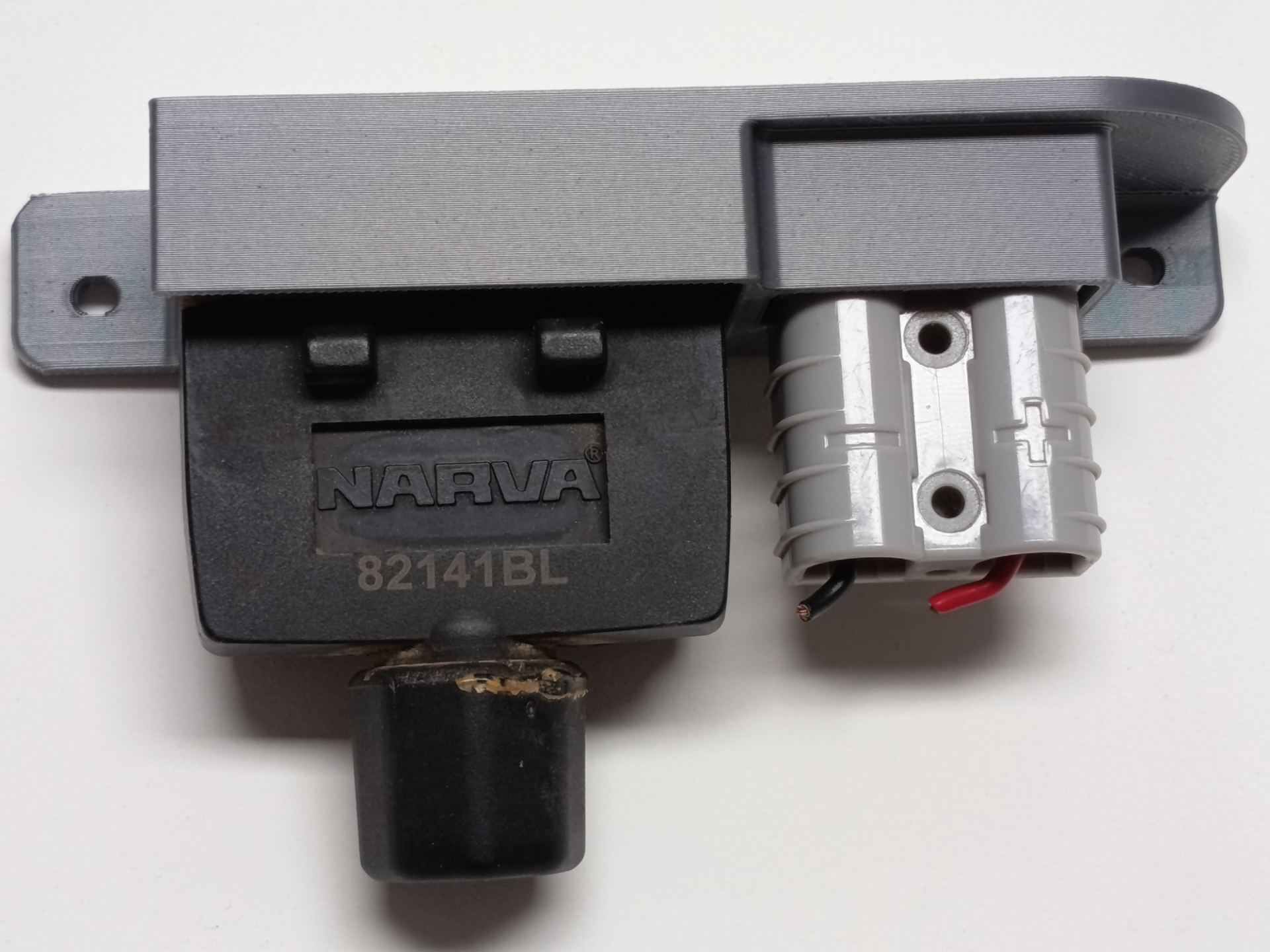 Trailer plugs holder 7 pin, 12 pin and anderson