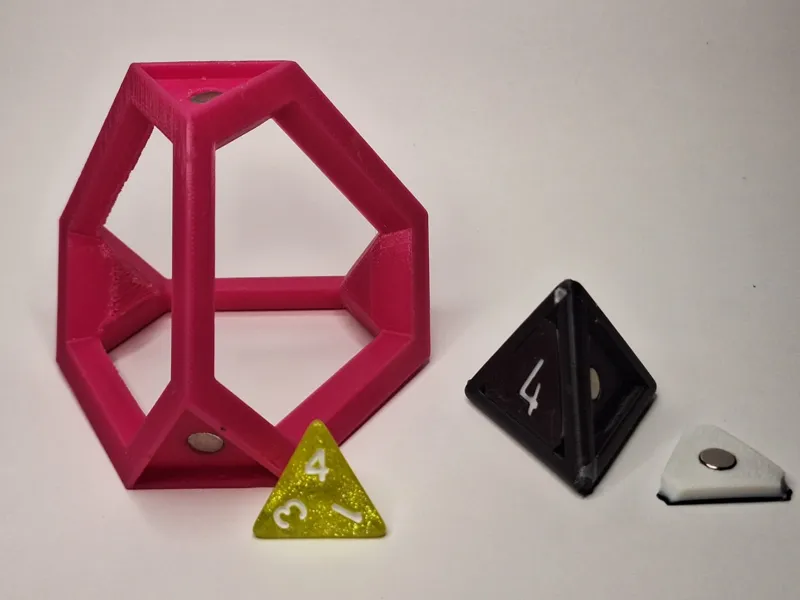 MagneDice d4 - Magnetized customizable dice